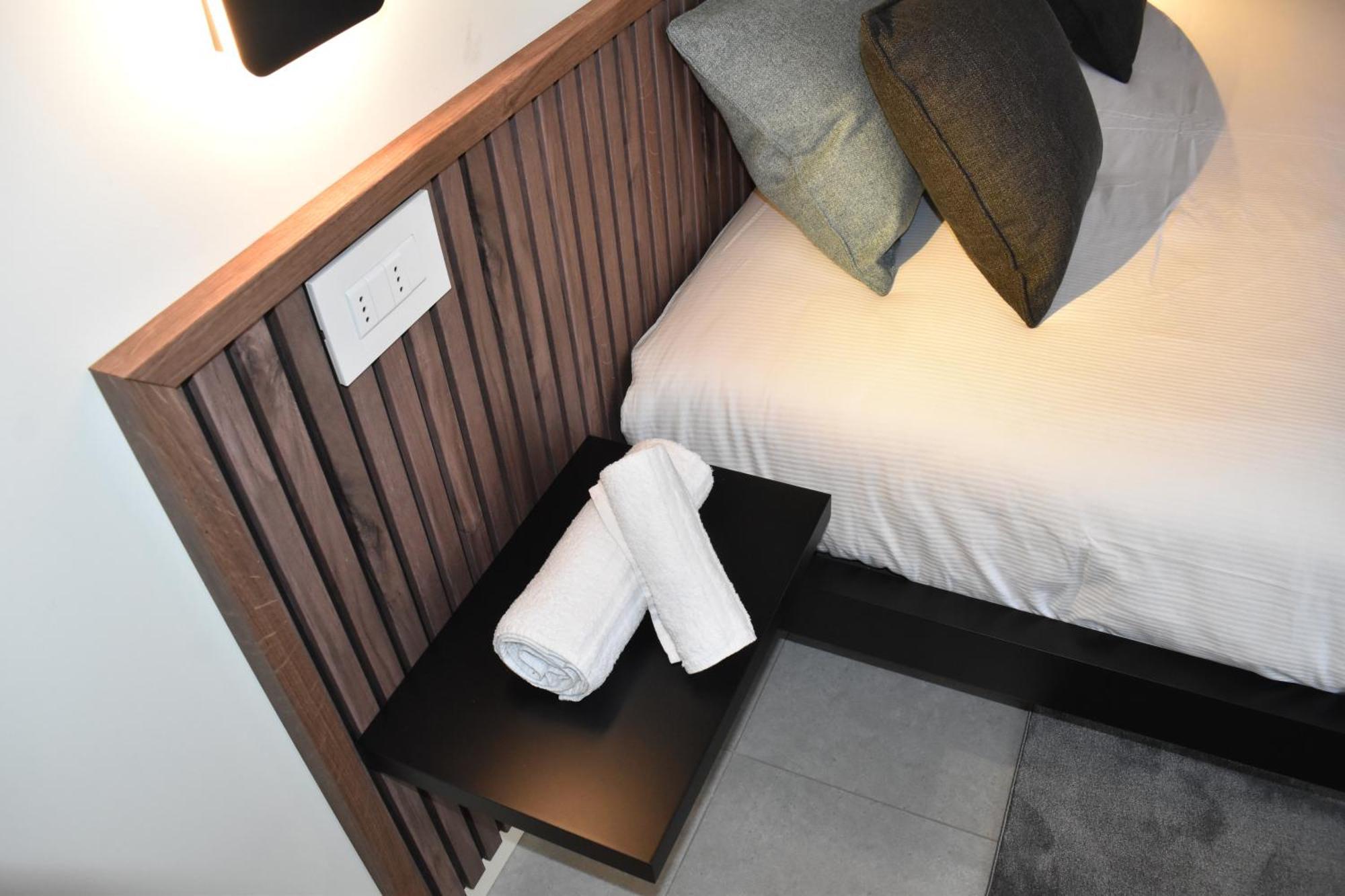 Apartamento Baia Delle Rose Via Roma 111 Costa Volpino Exterior foto