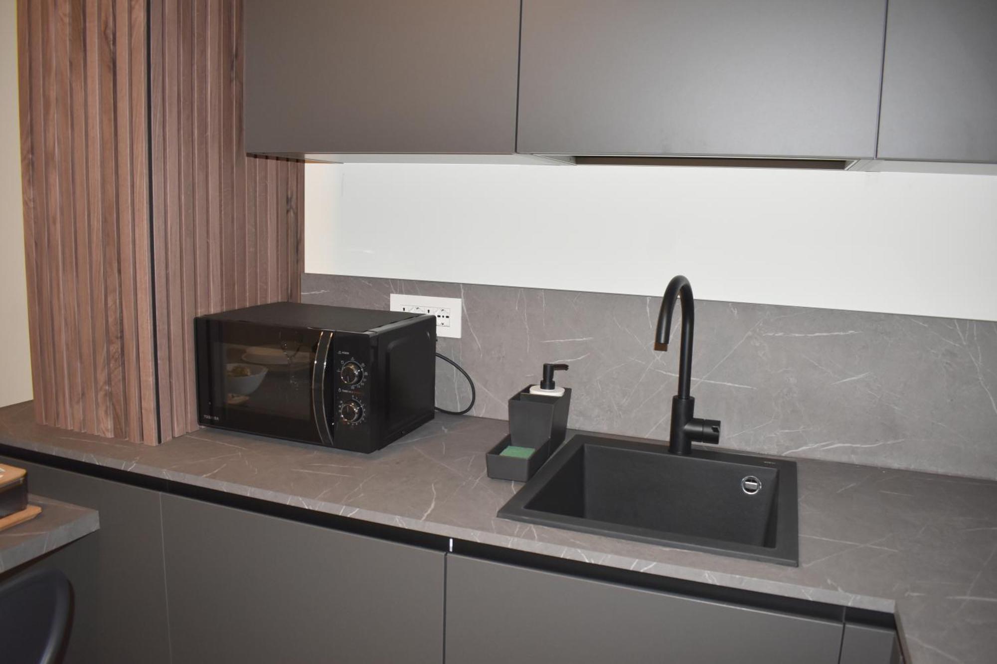 Apartamento Baia Delle Rose Via Roma 111 Costa Volpino Exterior foto