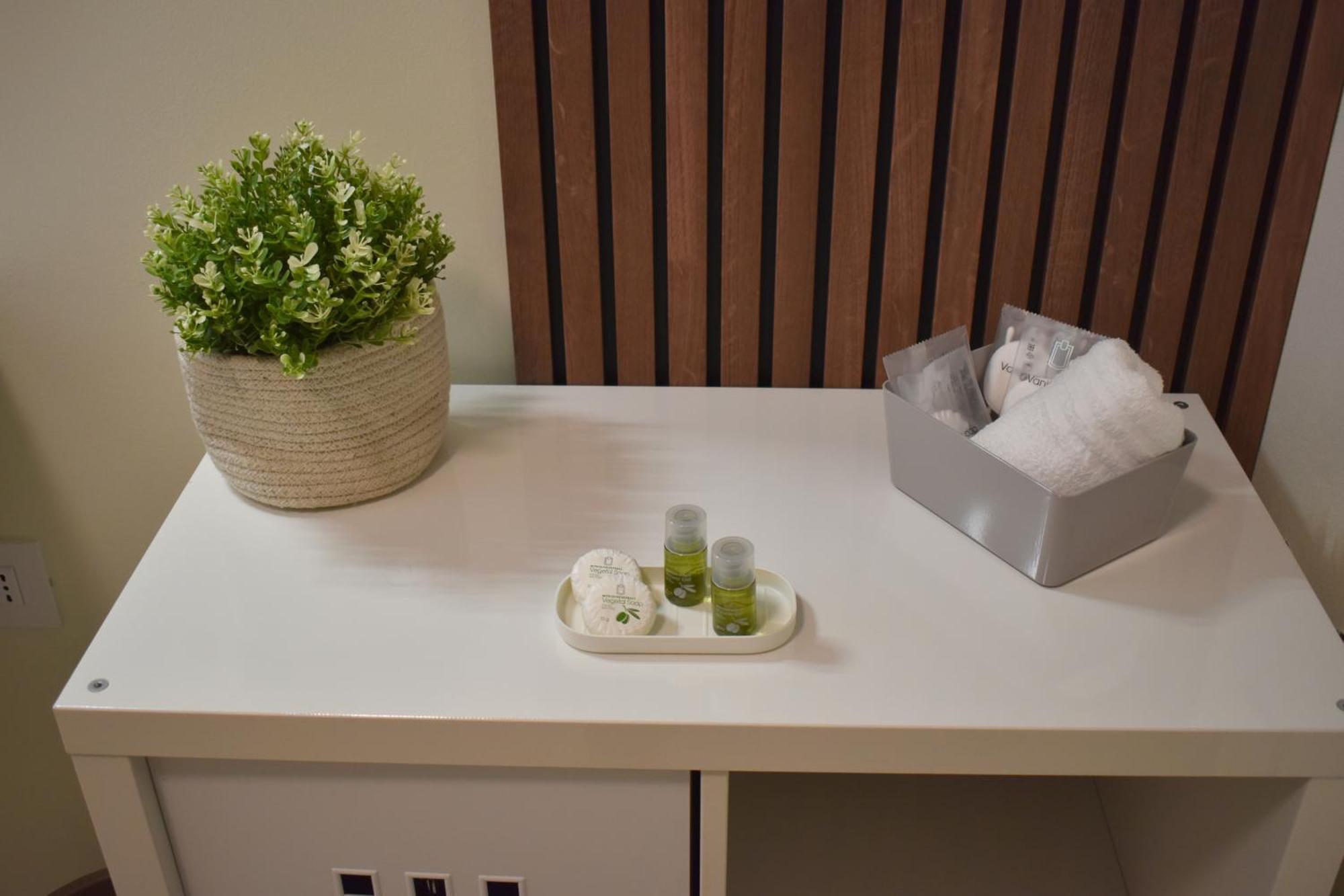 Apartamento Baia Delle Rose Via Roma 111 Costa Volpino Exterior foto