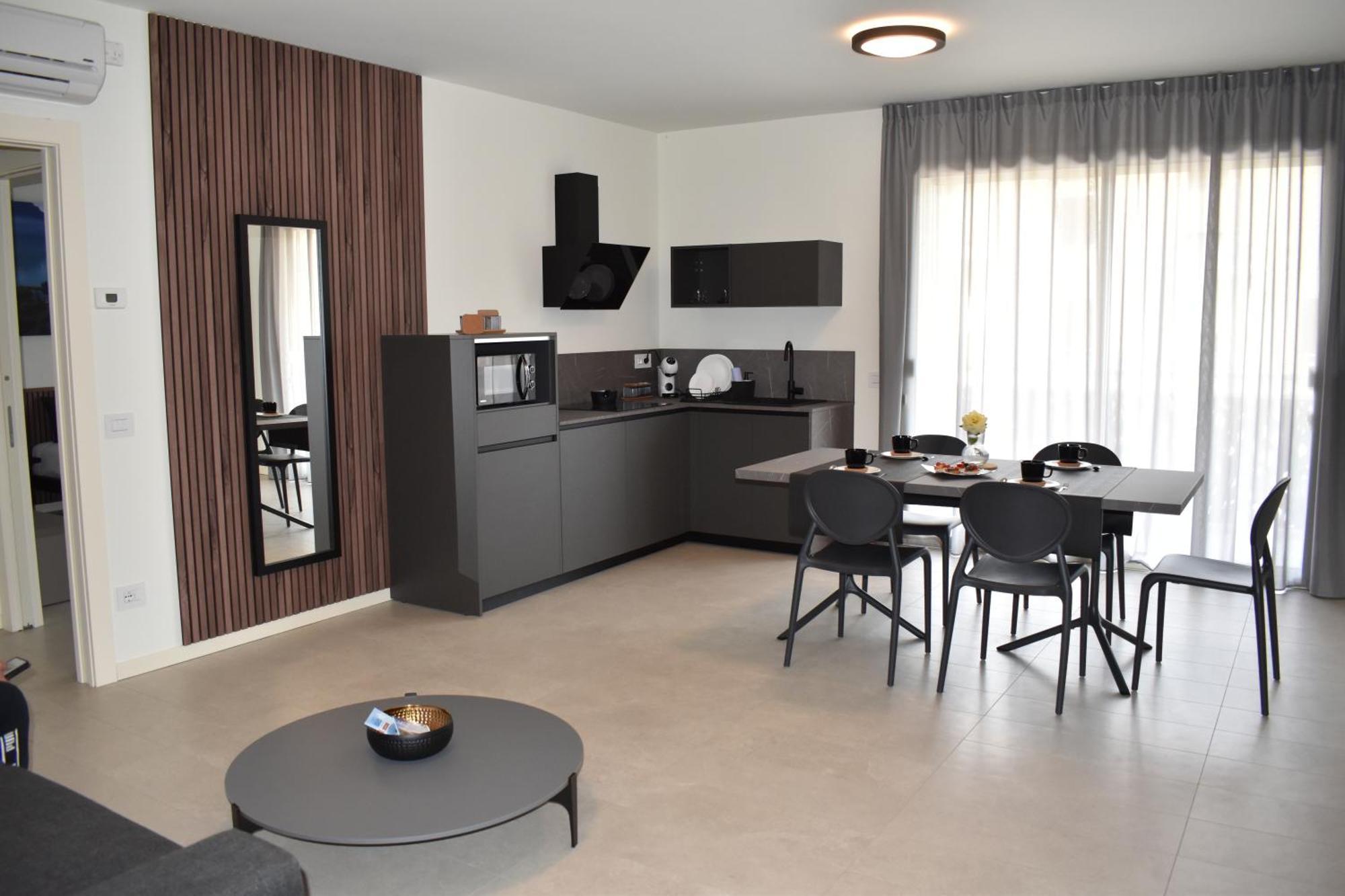 Apartamento Baia Delle Rose Via Roma 111 Costa Volpino Exterior foto